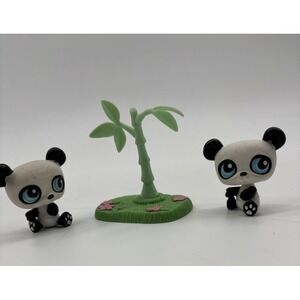 LPS Littlest Pet Shop  Retired Pandas with Bamboo Tree Two #90‎ All Included